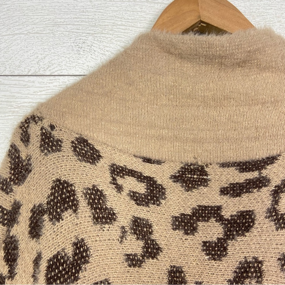 AKEMI KIN Anthropologie Leopard Fuzzy Oversized Dolman Cardigan Sweater Fall OS - Picture 9 of 10